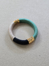 Carregar imagem no visualizador da galeria, Pulseira Fio a Fio
