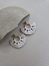 Carregar imagem no visualizador da galeria, Brinco Leque