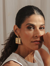 Carregar imagem no visualizador da galeria, Brinco Casulo